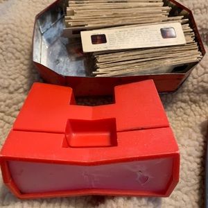 Vintage Stori-viewer with 50 slides.
